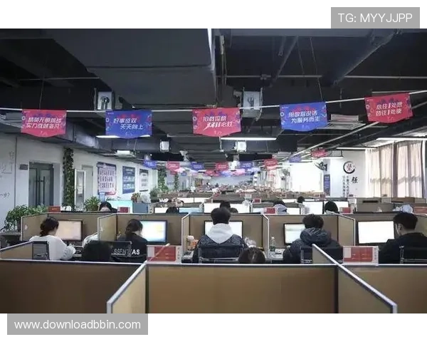 腾龙真人娱乐提供专业的客服团队全天候在线支持，解决玩家在游戏中遇到的各种问题